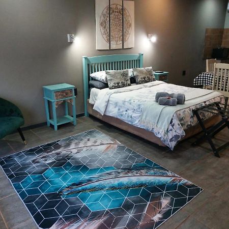 Wisteria Lane Guesthouse Postmasburg Ngoại thất bức ảnh