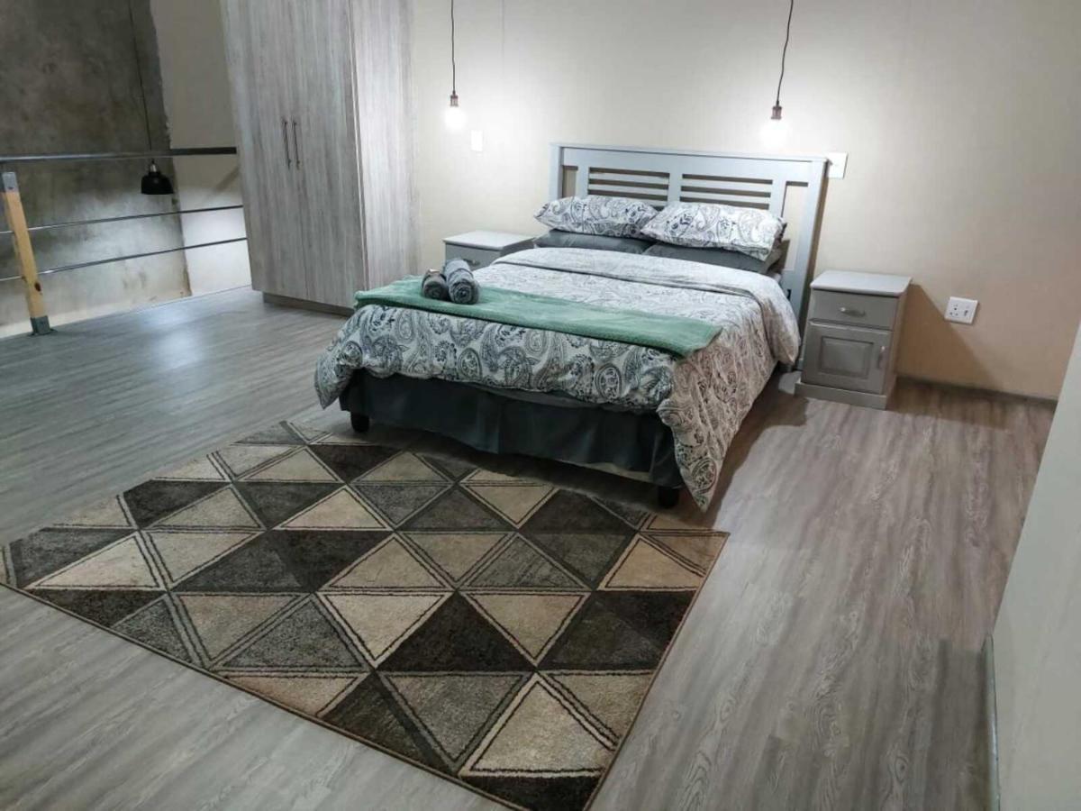 Wisteria Lane Guesthouse Postmasburg Ngoại thất bức ảnh