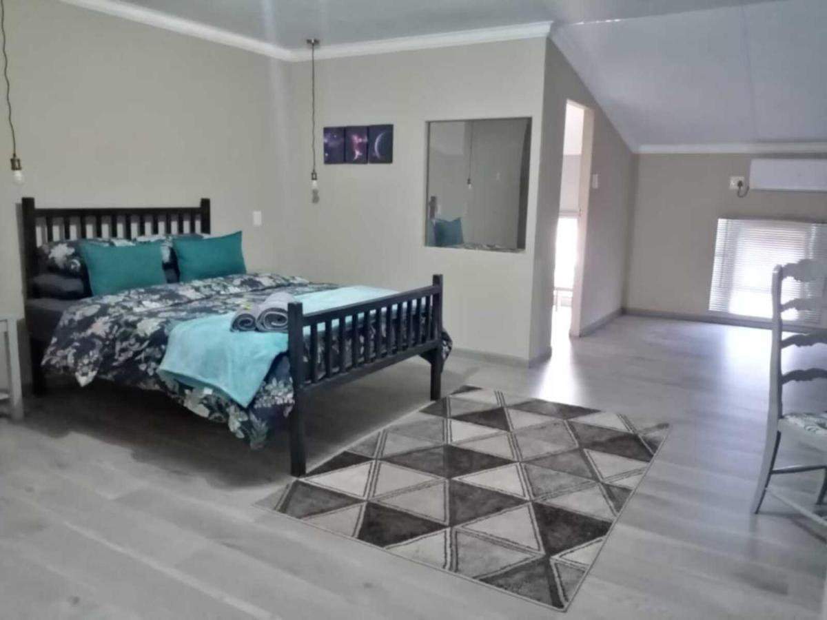 Wisteria Lane Guesthouse Postmasburg Ngoại thất bức ảnh