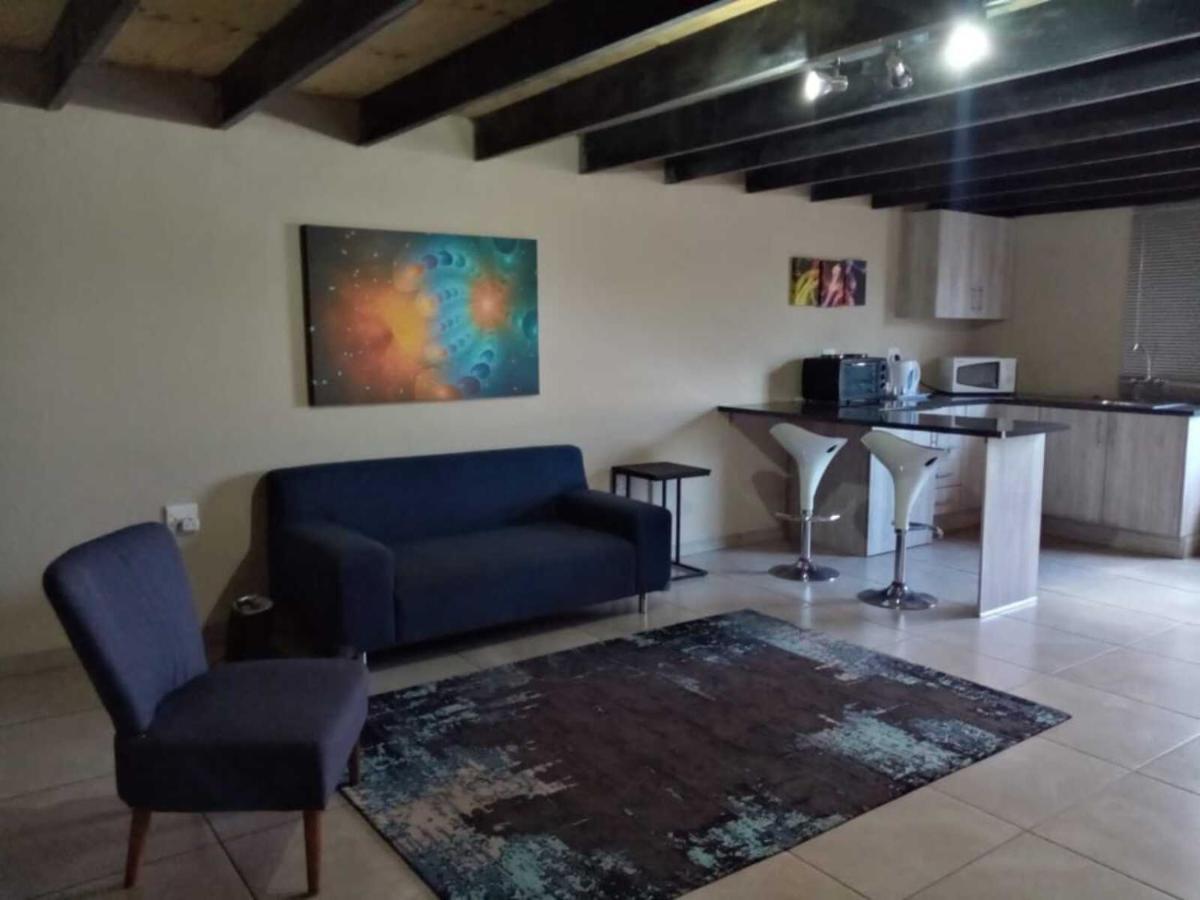 Wisteria Lane Guesthouse Postmasburg Ngoại thất bức ảnh