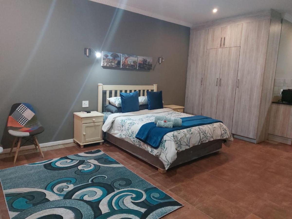 Wisteria Lane Guesthouse Postmasburg Ngoại thất bức ảnh